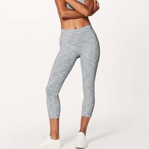 Lululemon NWOT Lululemon Wunder Under Crop (Hi-Rise) (Luxtreme)